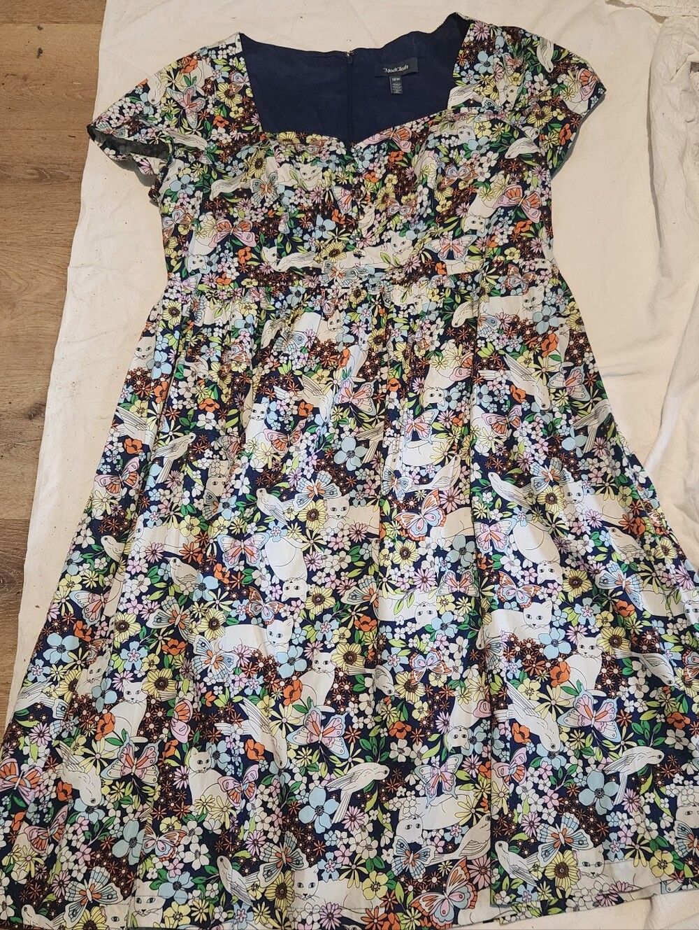 EUC Modcloth Floral Cat Dress